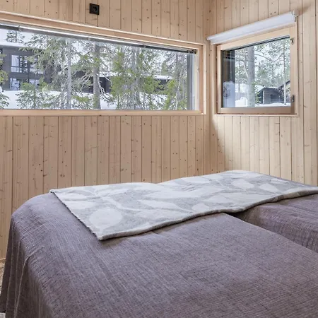 Kuusi By Hiyllaes Apartment