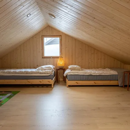 Apartment Kuusi By Hiyllaes Äkäslompolo