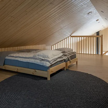 Kuusi By Hiyllaes Apartment