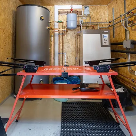 Apartment Kuusi By Hiyllaes