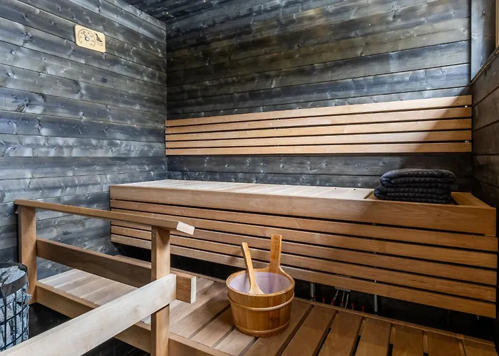 Kuusi By Hiylläs * Äkäslompolo